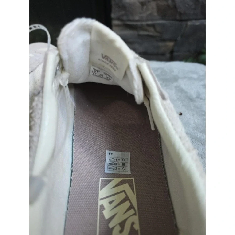 NWOB VANS Sports Low VN000D6N24O SPORT Creme Men 9.5 womens 11 Shoes